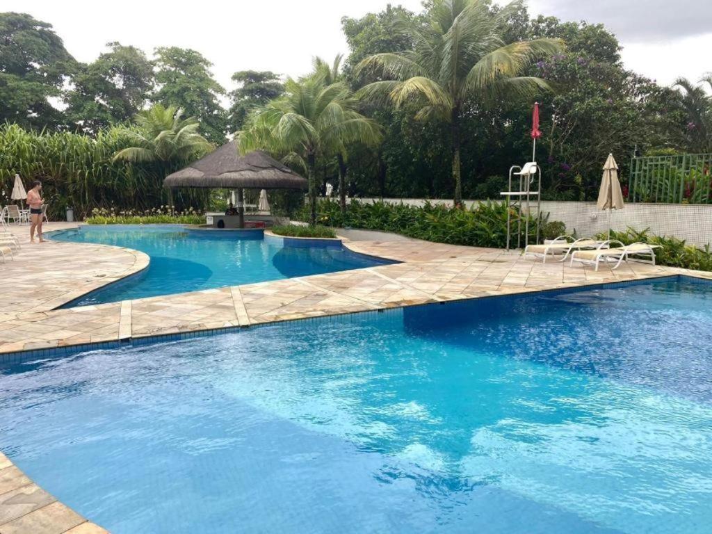 Flat Espacoso Com Piscina Barra Appartamento