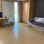 Flat funcional perto de tudo